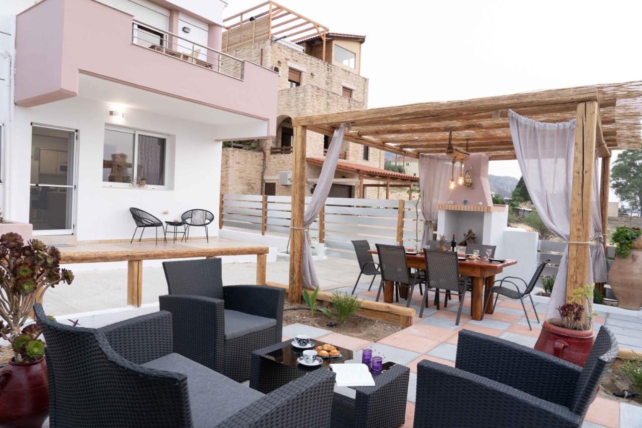 Haritos Holidays Home Pombia المظهر الخارجي الصورة