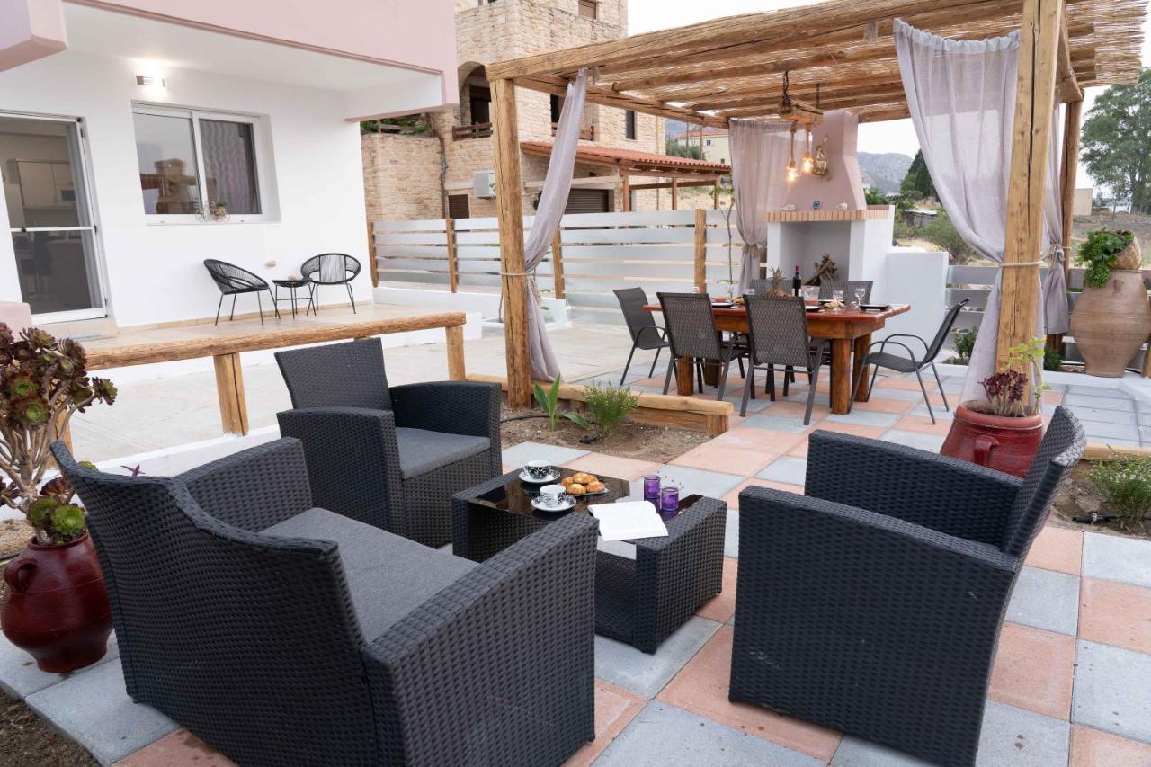 Haritos Holidays Home Pombia المظهر الخارجي الصورة