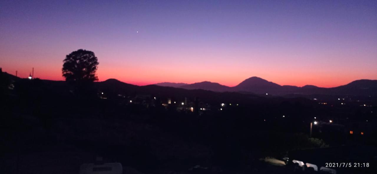 Haritos Holidays Home Pombia المظهر الخارجي الصورة